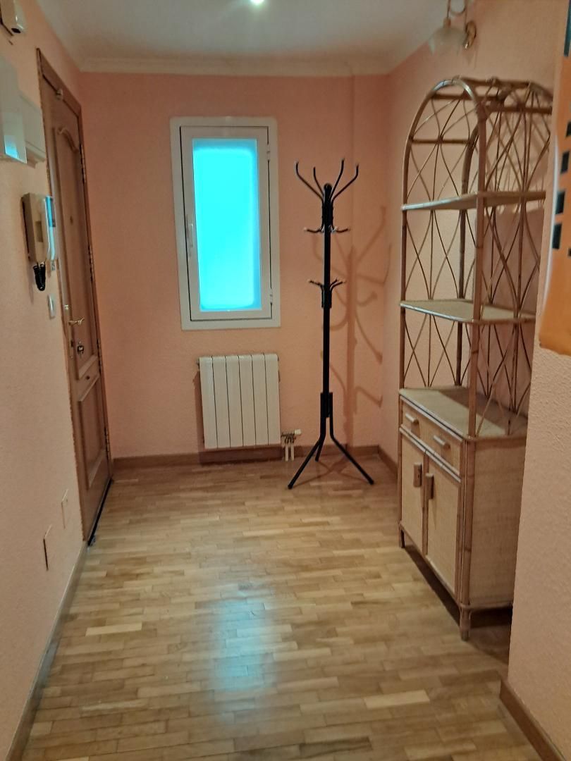 Dormitori de Pis per a compartir en Cuenca Capital amb Calefacció, Parquet i Terrassa