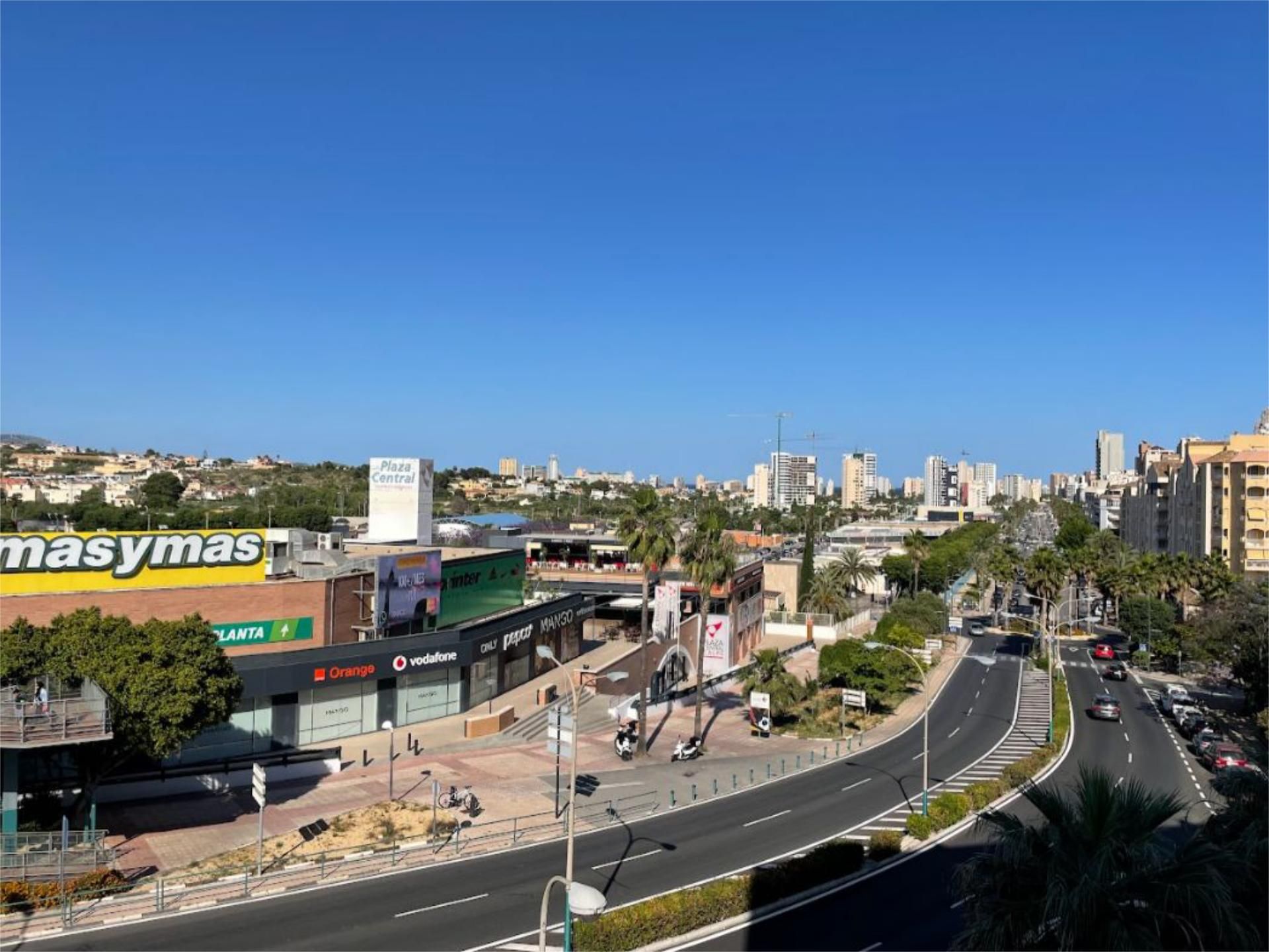 Vista exterior de Apartament de lloguer en Calpe / Calp amb Aire condicionat, Calefacció i Jardí privat