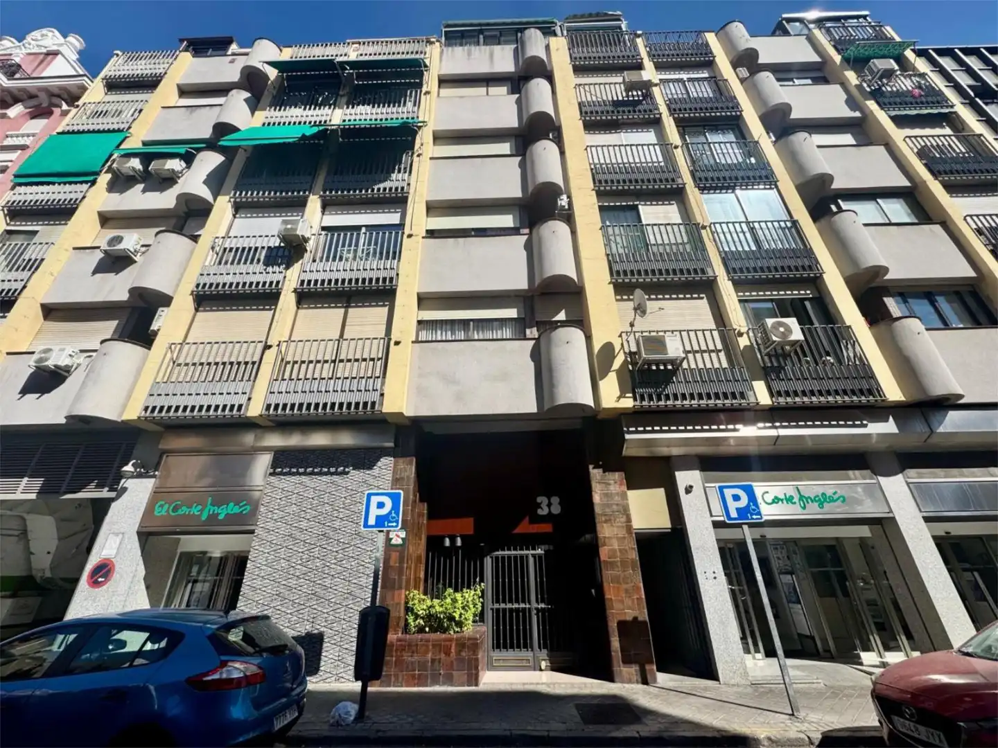 Piso en venta en Calle del Tutor, 38, Argüelles Vista exterior de Piso en venta en Madrid con Aire acondicionado, Calefacción y Parquet