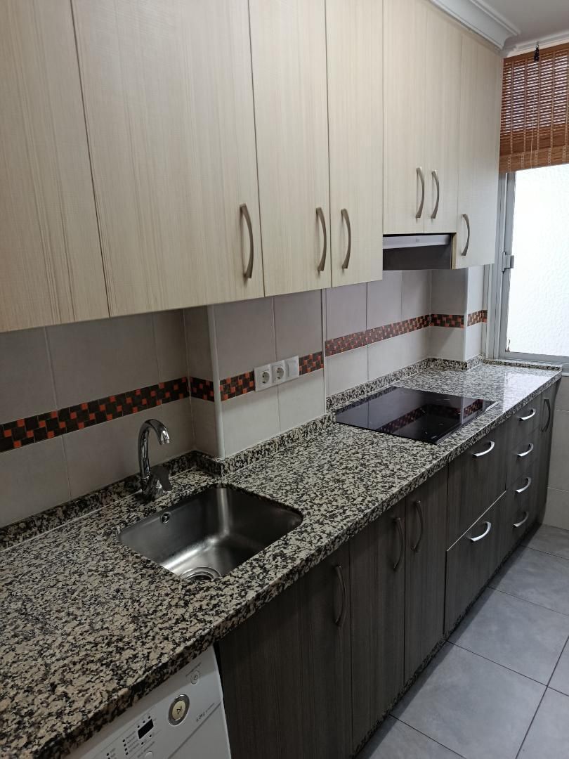 Kitchen of Flat for rent in Elda  with Air Conditioner, Parquet flooring and Furnished