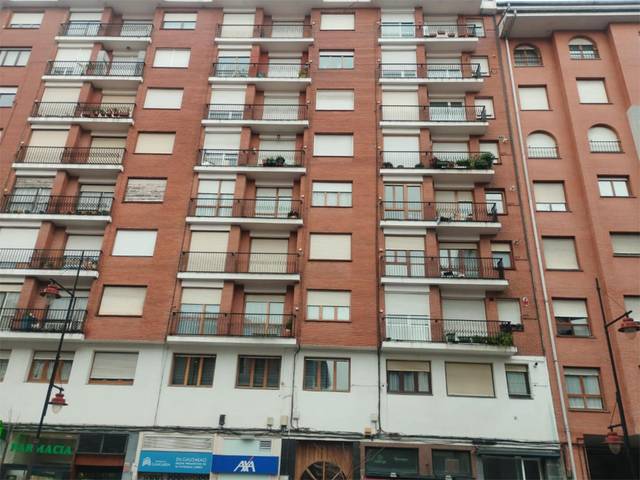 Piso en Venta en Juan Bautista Uriarte Kalea, 28 en Galdakao