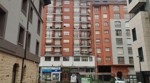 Piso en venta en Juan Bautista Uriarte Kalea, 28, Galdakao, Bizkaia - imagen 2 Foto 2 de Piso en venta en Juan Bautista Uriarte Kalea, 28, Galdakao, Bizkaia