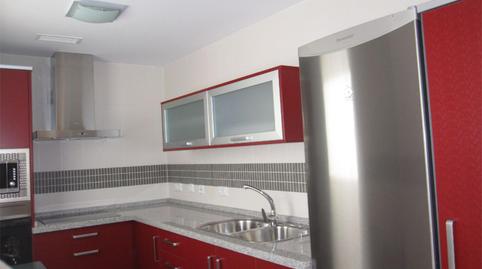 Foto 2 de Apartamento de alquiler en Calle Calle Manuel Caballero Venzalá, 14, Renfe - Bulevar 1ª y 2ª Fase,  Jaén Capital