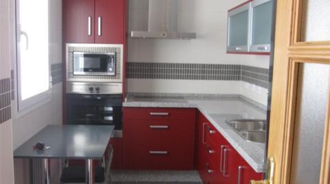 Foto 3 de Apartamento de alquiler en Calle Calle Manuel Caballero Venzalá, 14, Renfe - Bulevar 1ª y 2ª Fase,  Jaén Capital