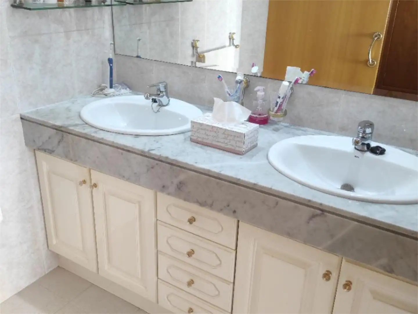 Casa adosada en venta en Calella Baño de Casa adosada en venta en Calella con Aire acondicionado, Terraza y Piscina