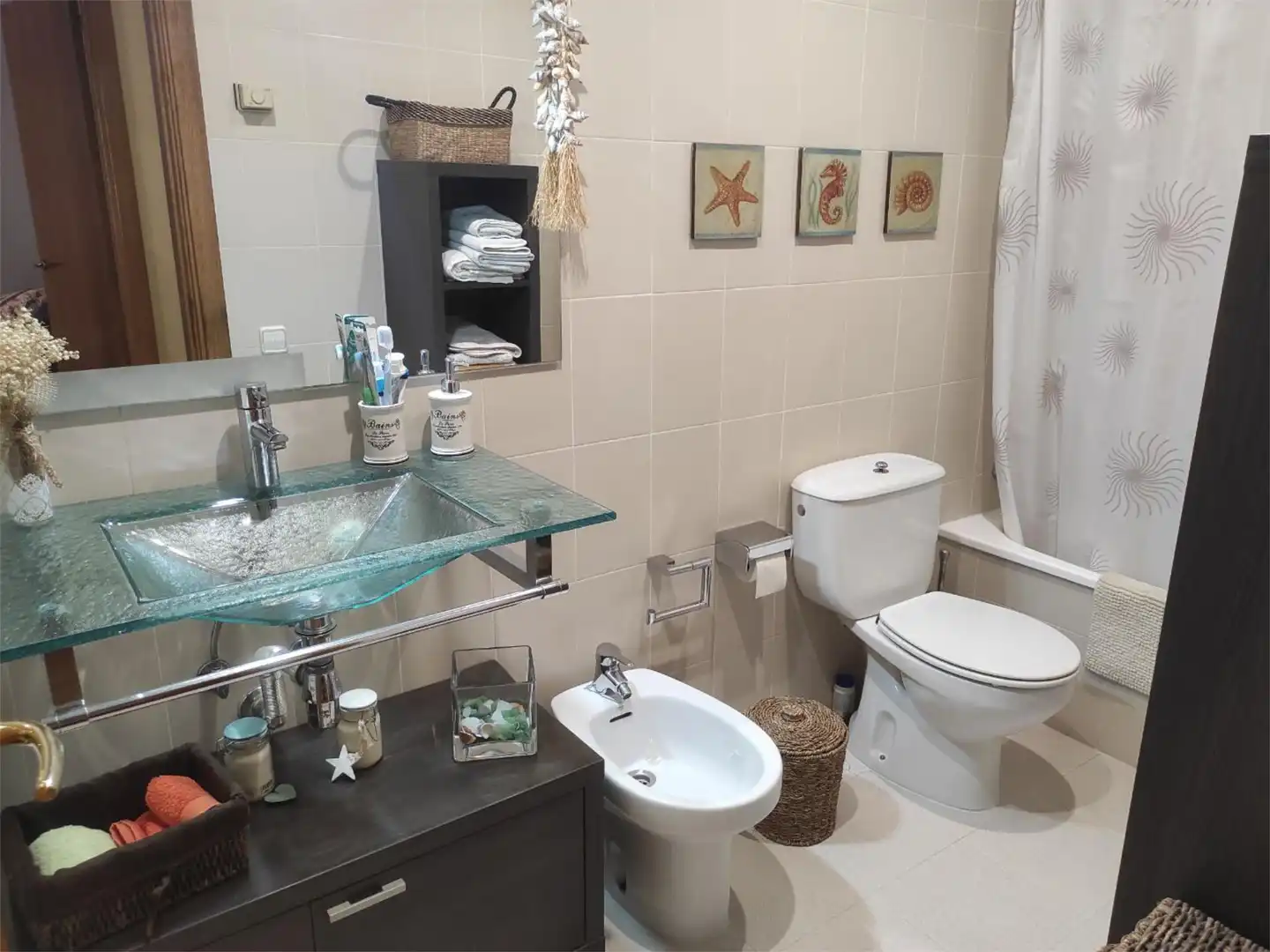 Casa adosada en venta en Calella Baño de Casa adosada en venta en Calella con Aire acondicionado, Terraza y Piscina