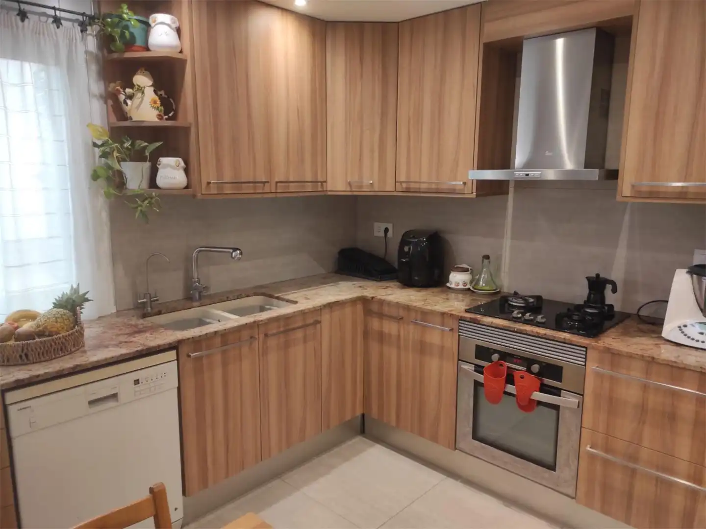 Casa adosada en venta en Calella Cocina de Casa adosada en venta en Calella con Aire acondicionado, Terraza y Piscina