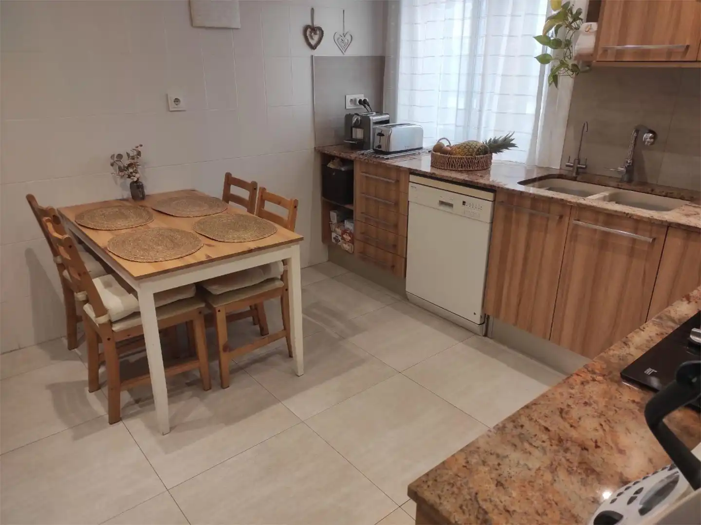 Casa adosada en venta en Calella Cocina de Casa adosada en venta en Calella con Aire acondicionado, Terraza y Piscina