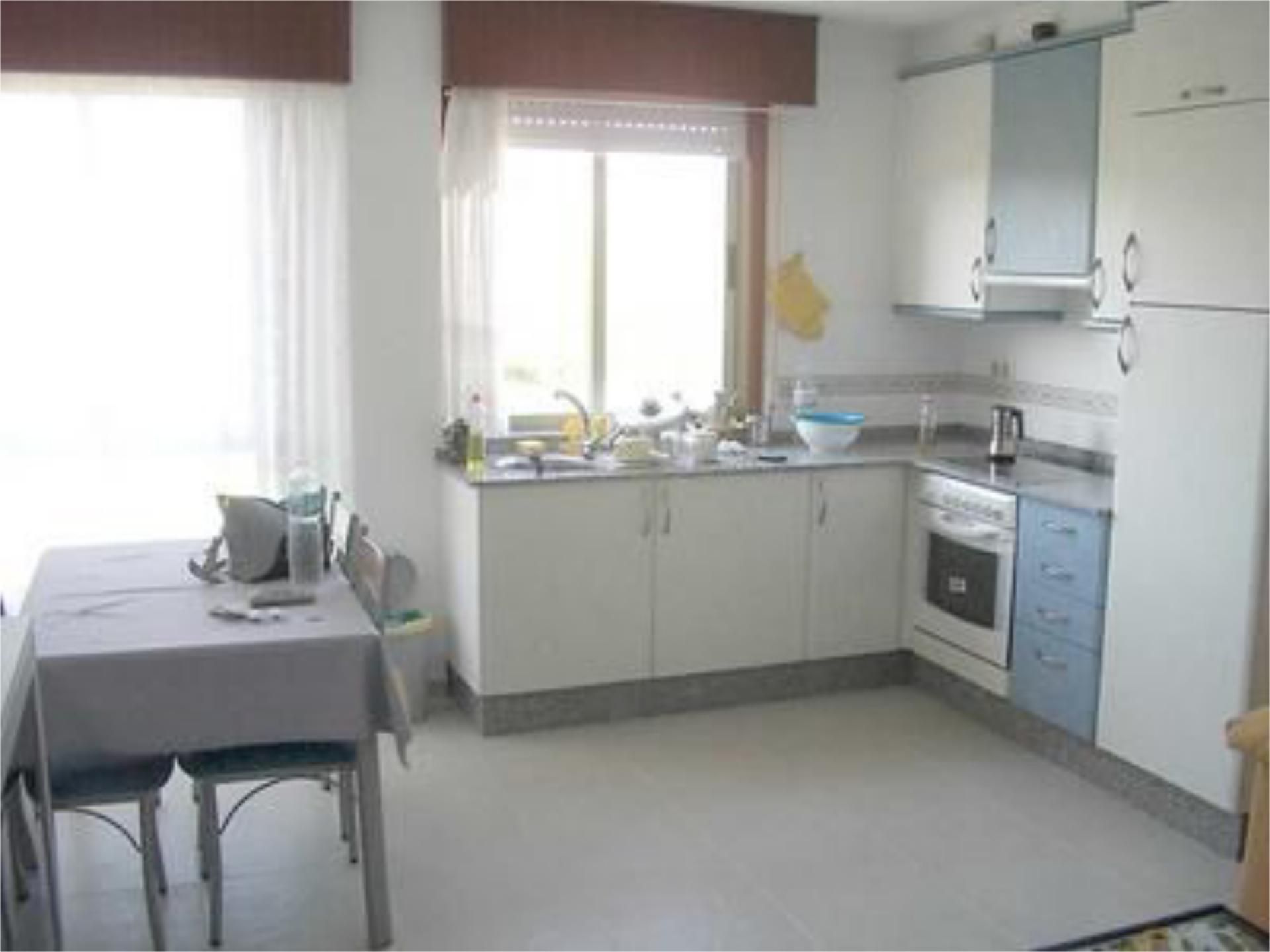 Flat for sale in Travesía de Arteixo, 55, Arteixo pueblo Kitchen of Flat for sale in Arteixo