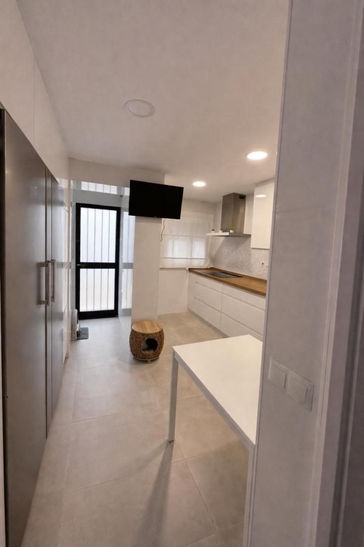 Kitchen of Flat for sale in San Fernando  with Air Conditioner