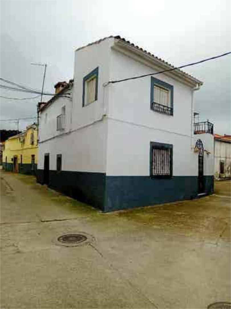 Exterior view of House or chalet to rent in Torre de Santa María  with Terrace and Furnished