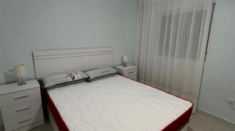 Flat to rent in Grupo Parque Miraflores, 5, Villegas, Sevilla Capital - image 4 Photo 4 of Flat to rent in Grupo Parque Miraflores, 5, Villegas, Sevilla Capital