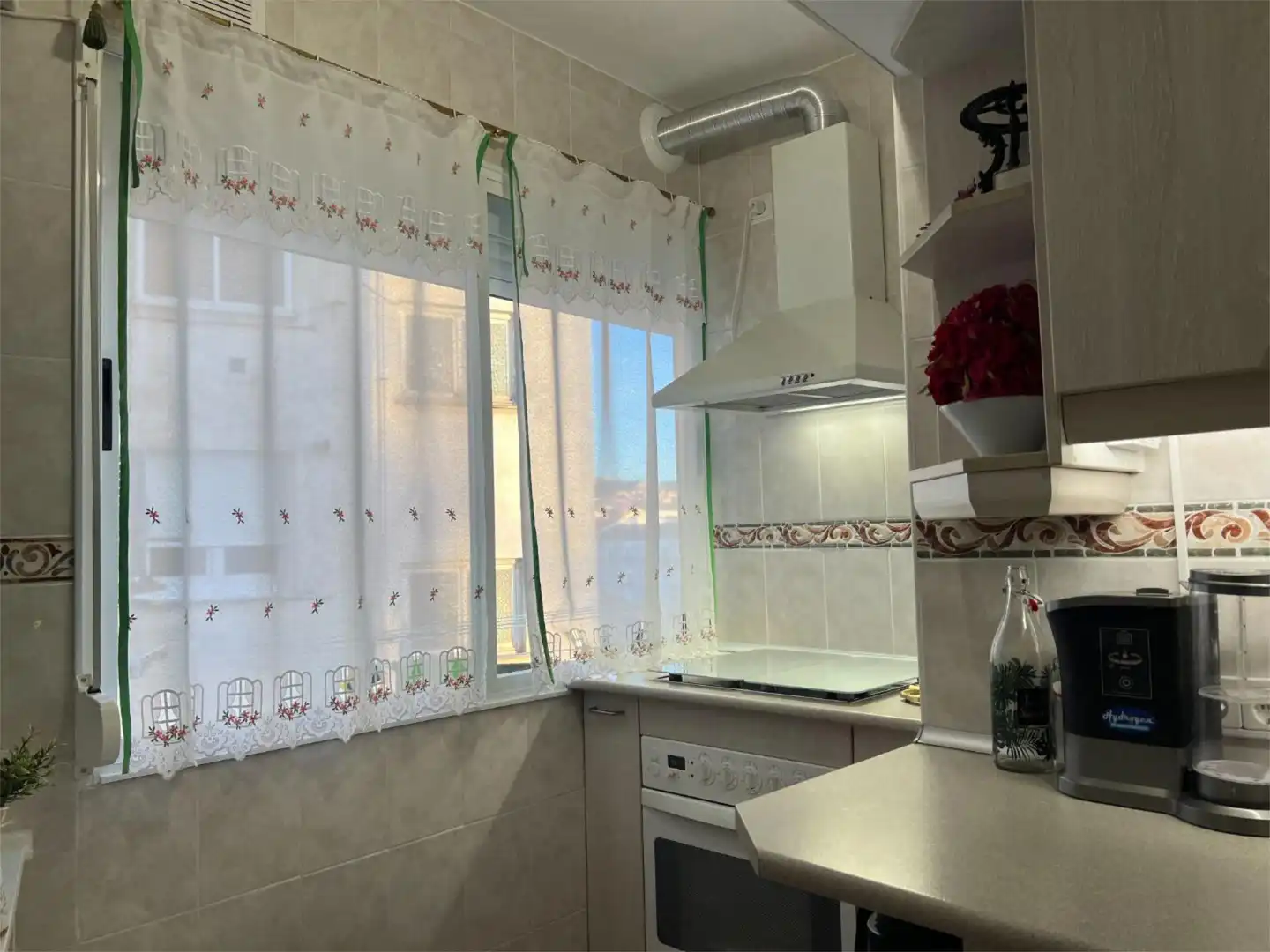 Piso en venta en Calle de Stuart, 7, Centro Cocina de Piso en venta en Aranjuez con Terraza y Balcón