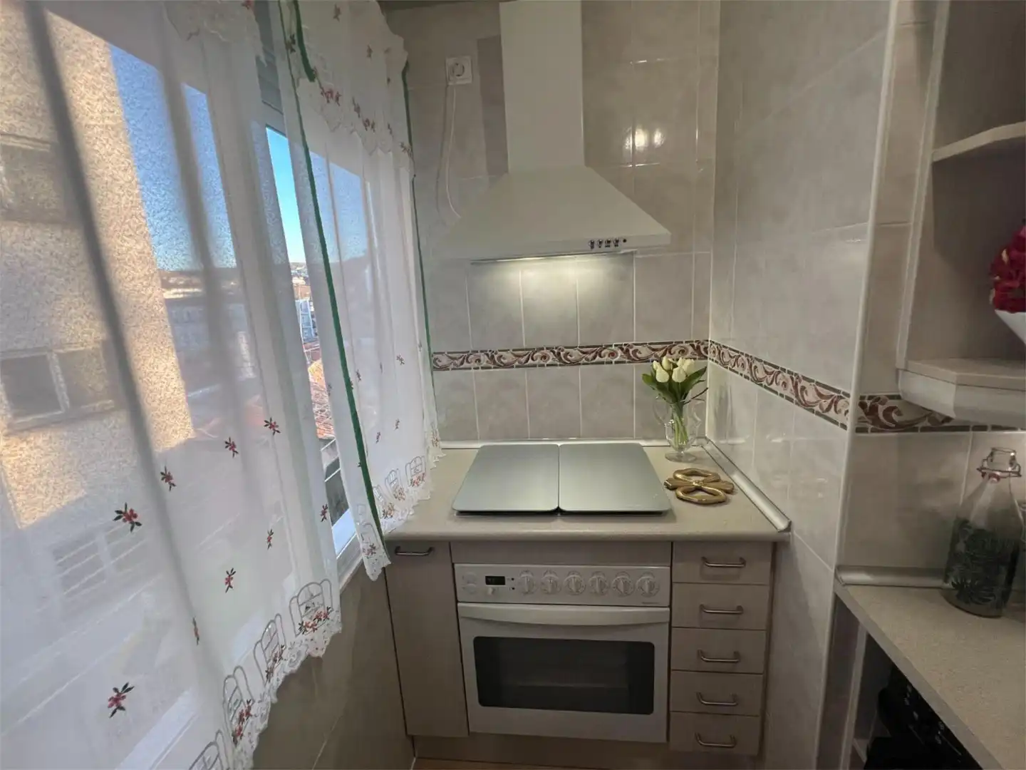 Piso en venta en Calle de Stuart, 7, Centro Cocina de Piso en venta en Aranjuez con Terraza y Balcón
