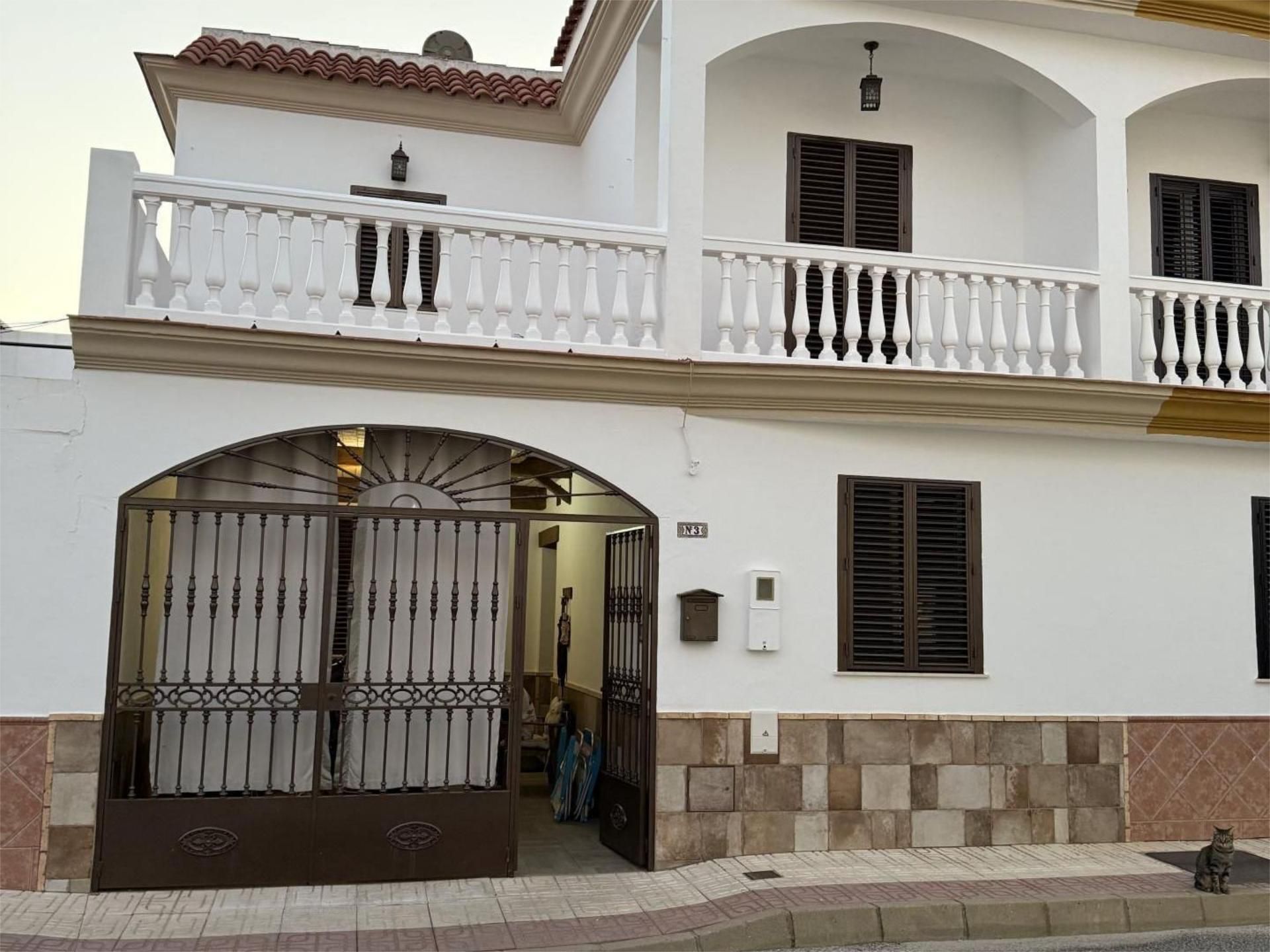 House or chalet for sale in Tocina  with Air Conditioner, Terrace and Community parking