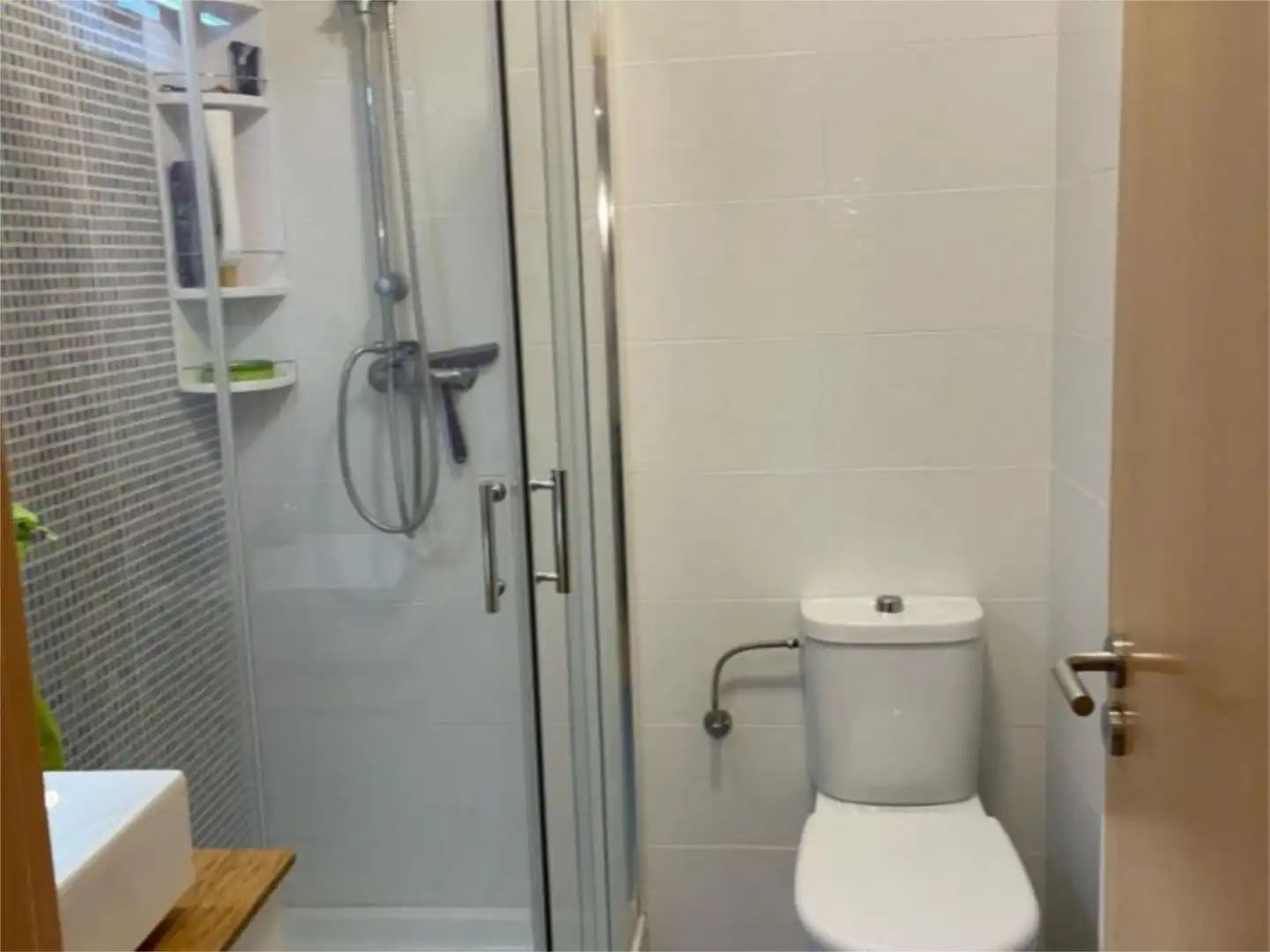 Piso en venta en Calle Los Chopos, 5, Villarcayo de Merindad de Castilla la Vieja Baño de Piso en venta en Villarcayo de Merindad de Castilla la Vieja con Calefacción, Terraza y Piscina