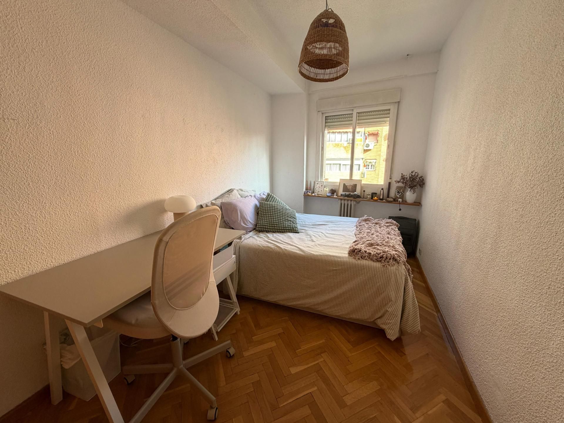 Pis per a compartir a Calle de Toledo, Acacias