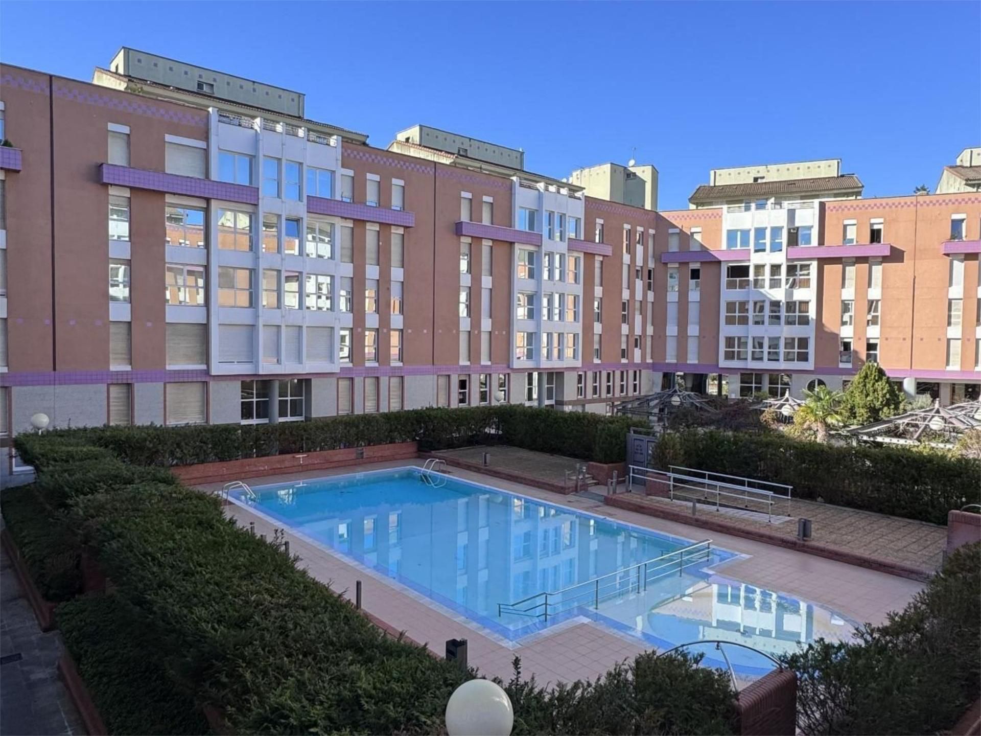 Piscina de Pis en venda en Castro-Urdiales amb Piscina