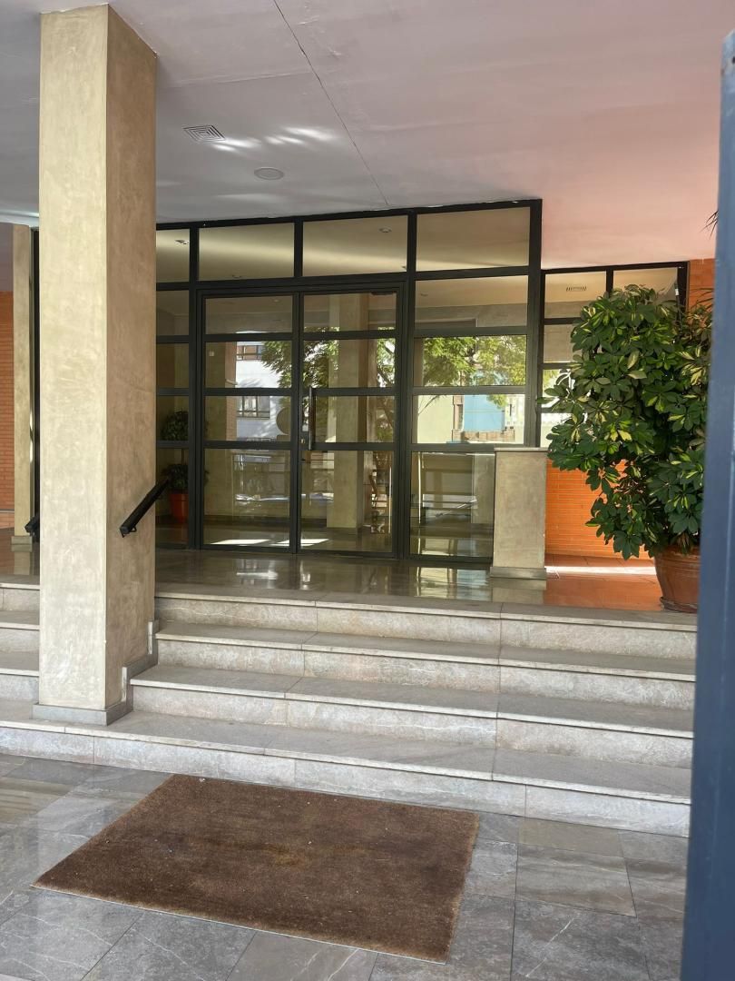 Flat to rent in  Sevilla Capital  with Air Conditioner