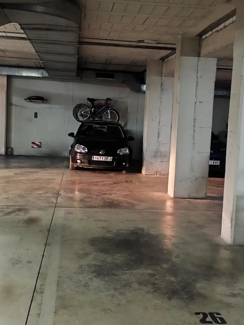 Parkplatz von Garage zur Miete in Elche / Elx
