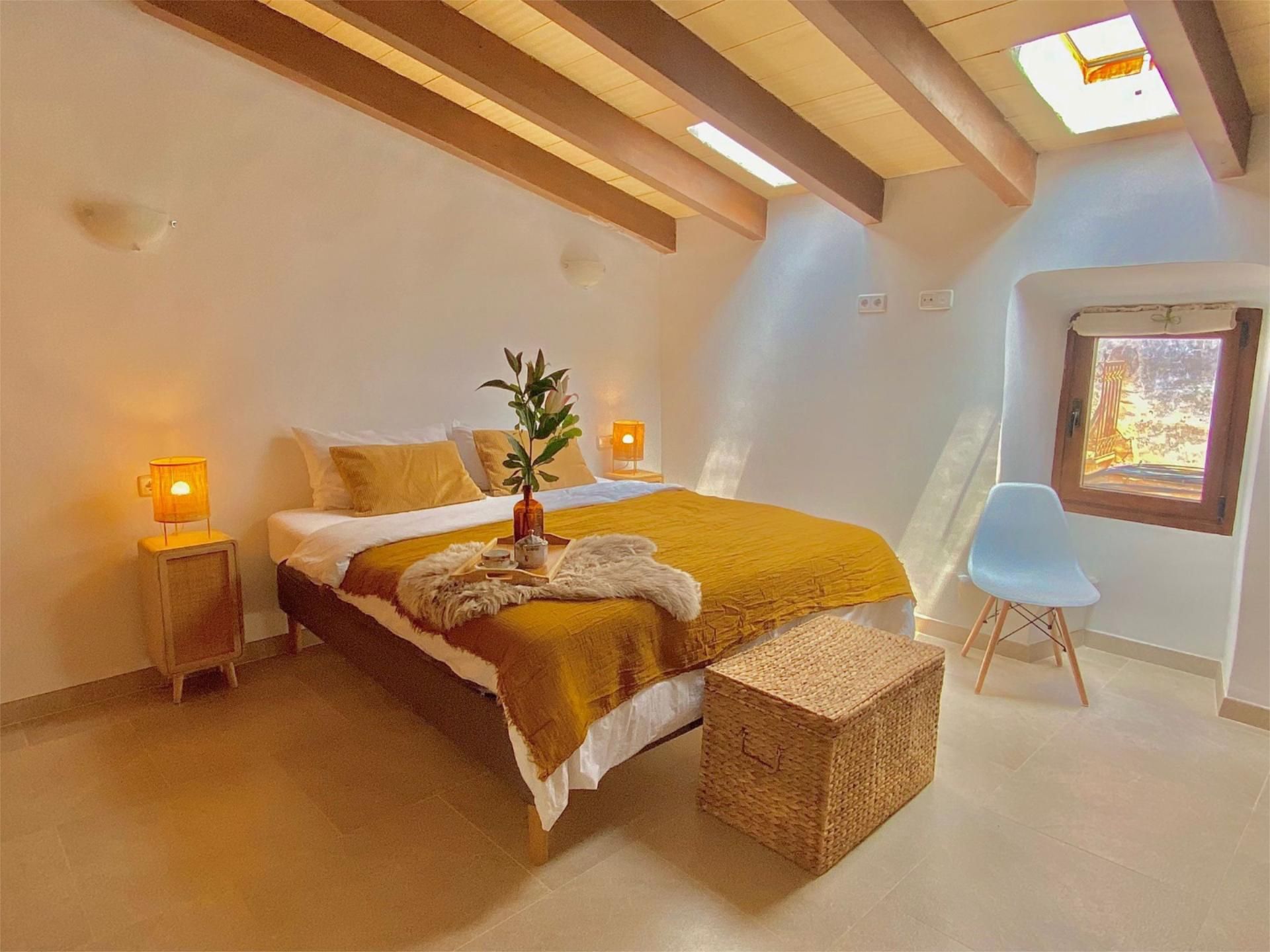 Dormitori de Casa adosada en venda en Campos amb Aire condicionat, Terrassa i Piscina