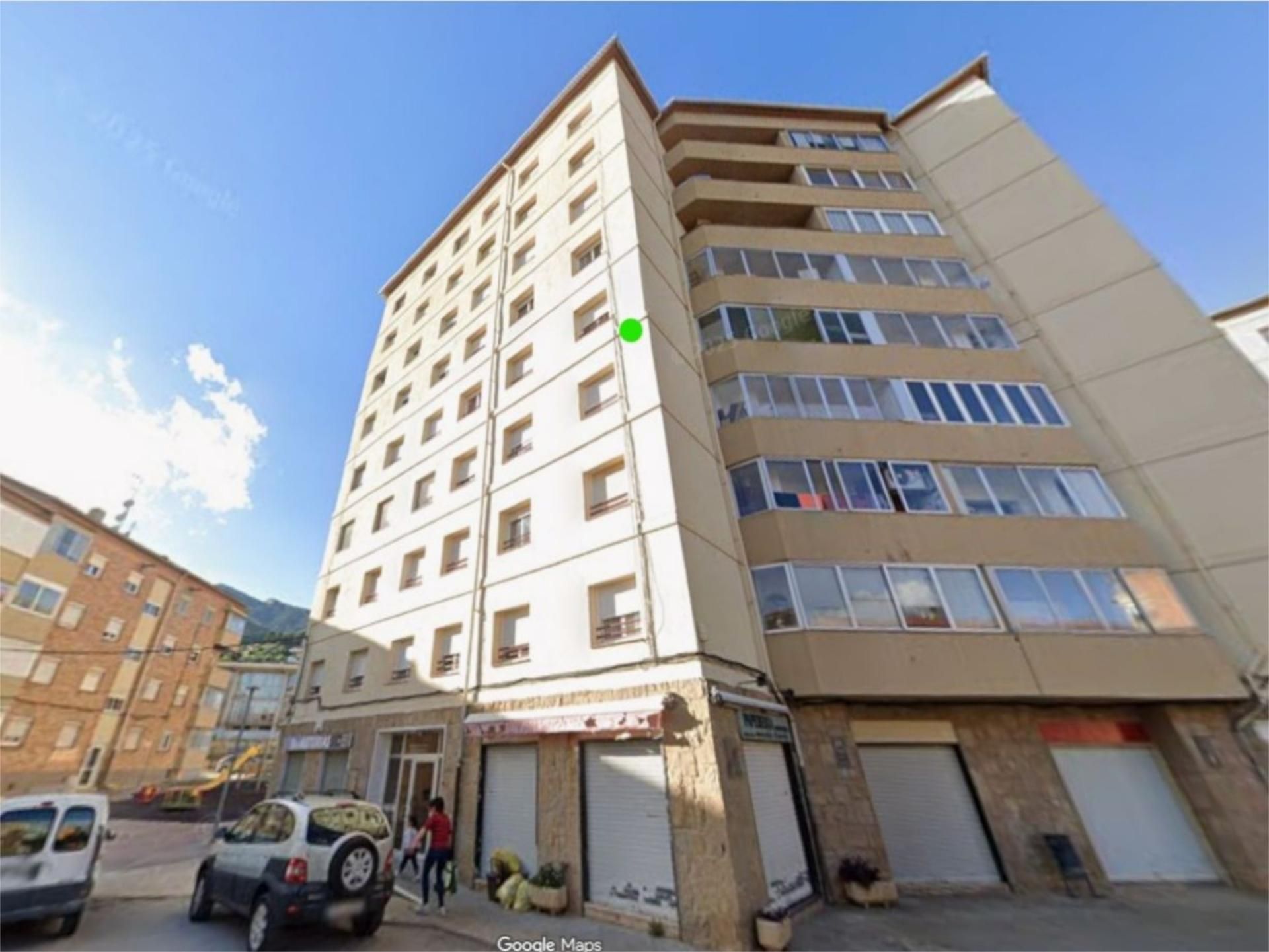 Vista exterior de Pis en venda en Berga amb Aire condicionat i Balcó