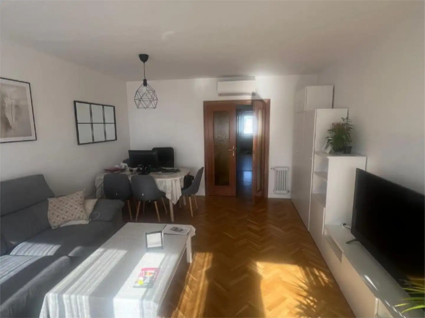 Pis de lloguer a Calle del Marqués de Lozoya, 8, Estrella Sala d'estar de Pis de lloguer en Madrid amb Aire condicionat, Calefacció i Parquet