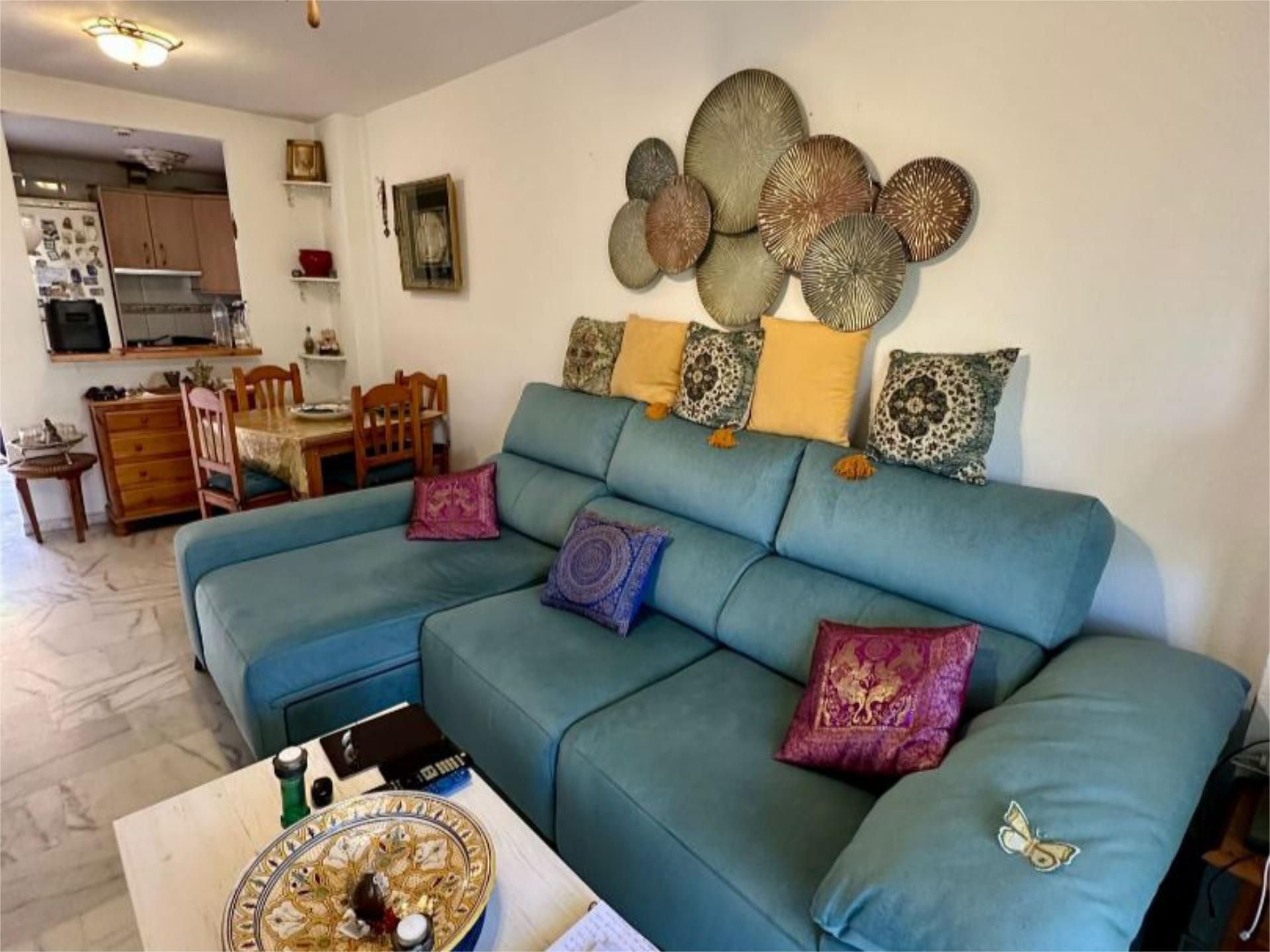 Apartament en venda a Calle Poseidon, 6, Nueva Torrequebrada Sala d'estar de Apartament en venda en Benalmádena amb Aire condicionat, Terrassa i Piscina