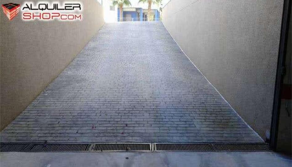 Garage to rent in Puerto Deportivo, Guardamar del Segura - image 1 Photo 1 of Garage to rent in Puerto Deportivo, Guardamar del Segura