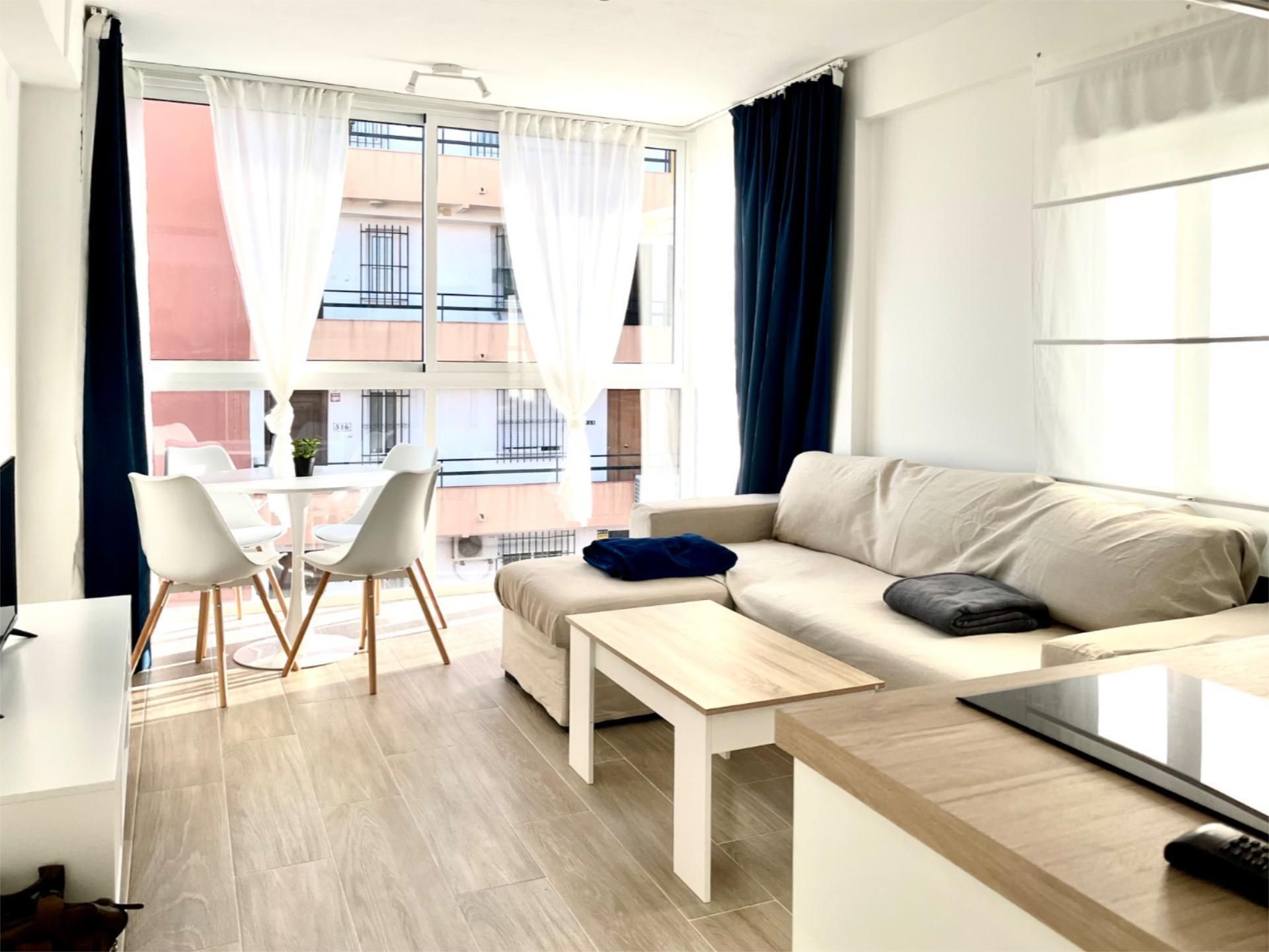 Flat for rent in Calle Boscán, 29, Manantiales - Estación de Autobuses Flat for rent in Calle Boscán, 29, Manantiales - Estación de Autobuses