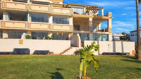 Foto 3 de Apartamento en venta en Avenida Parque Selwo, 3, El Velerín, Estepona