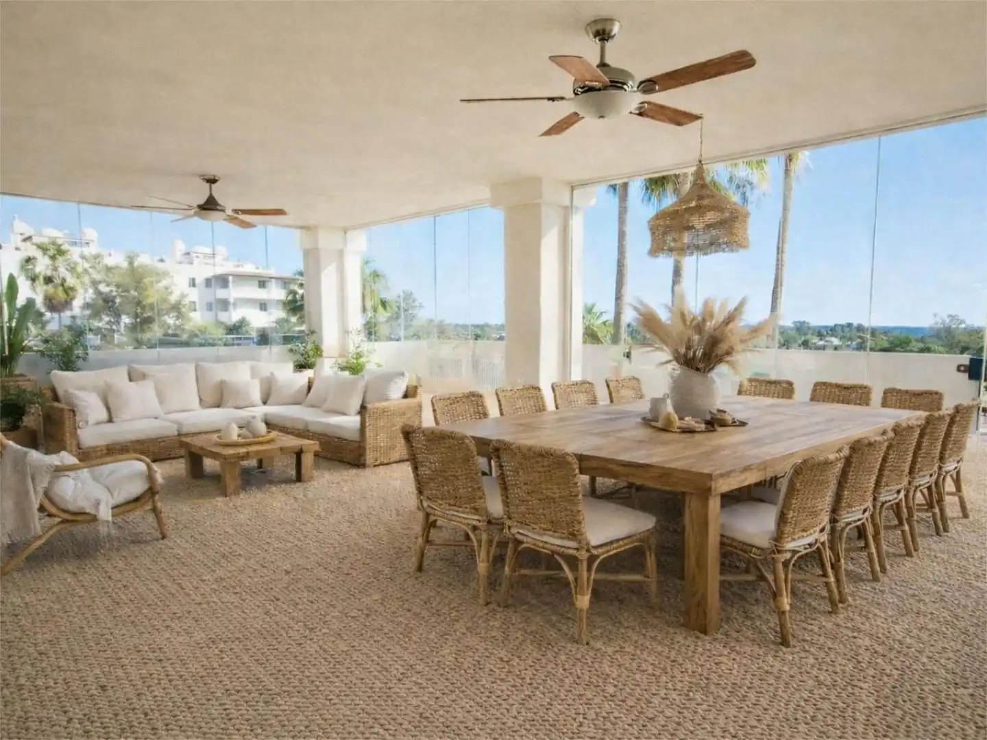 Terrasse von Wohnung zum Verkauf in Estepona mit Klimaanlage, Terrasse und Schwimmbad