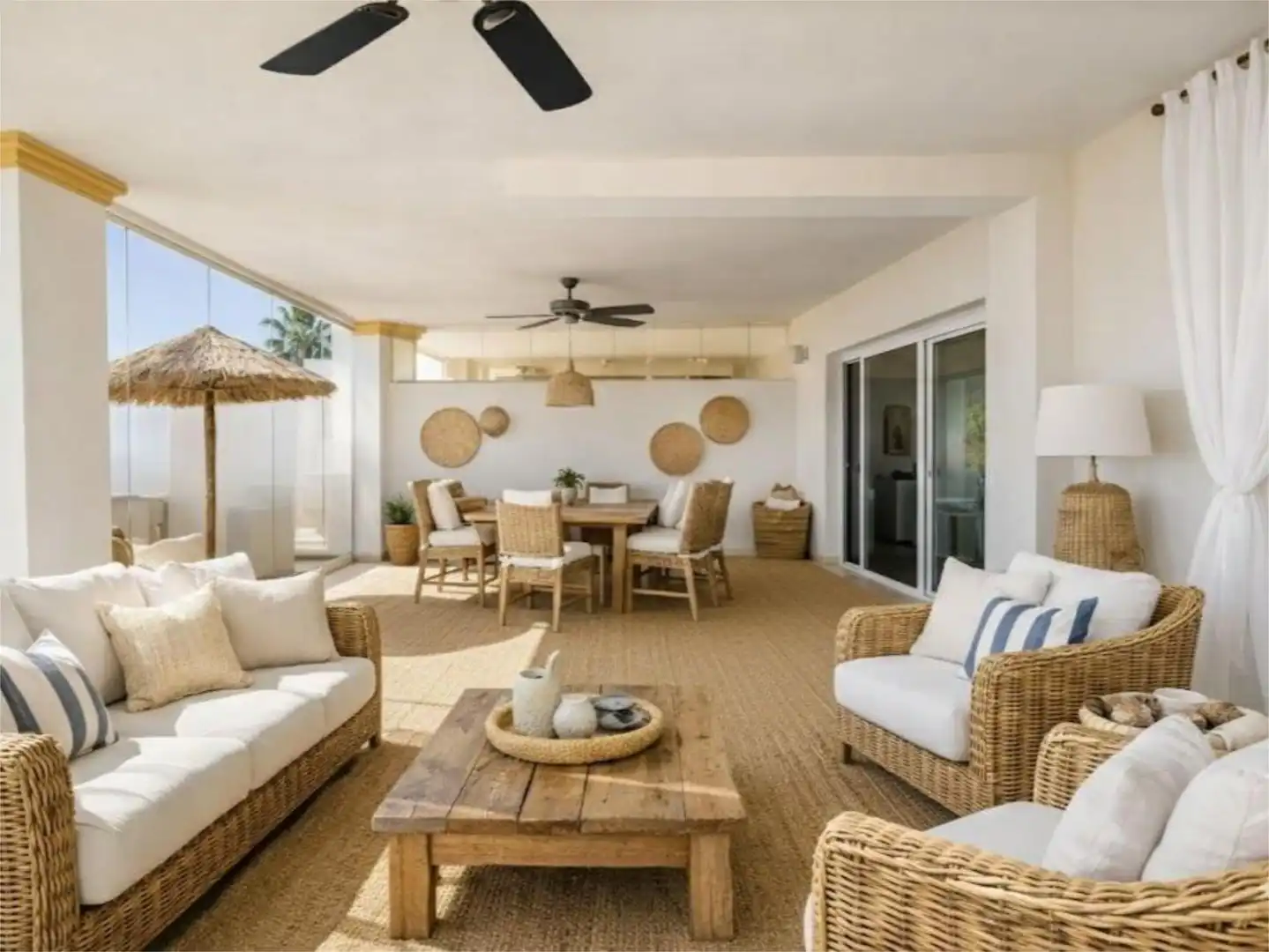 Terrasse von Wohnung zum Verkauf in Estepona mit Klimaanlage, Terrasse und Schwimmbad