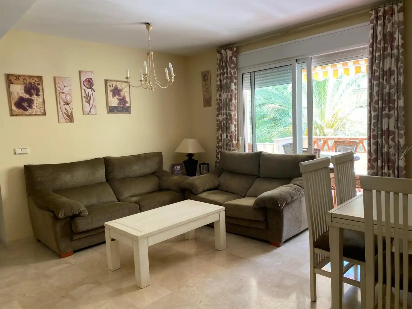Flat for sale in Calle Platón, 5, Añoreta Baja Living room of Flat for sale in Rincón de la Victoria with Air Conditioner, Heating and Private garden