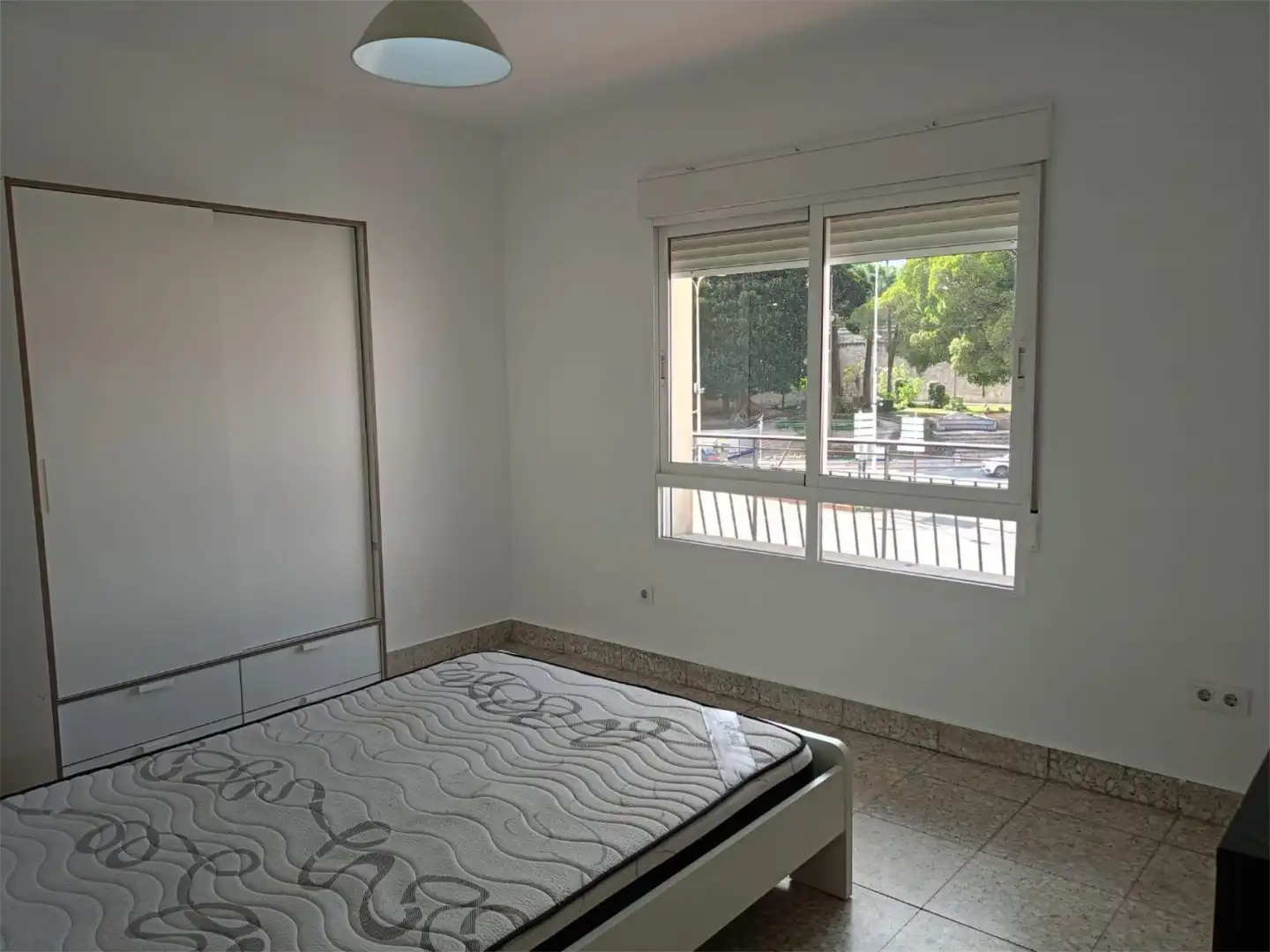 Piso en venta en Avenida de América, 2, San Ginés Habitación de Piso en venta en Cartagena con Terraza, Balcón y Videoportero