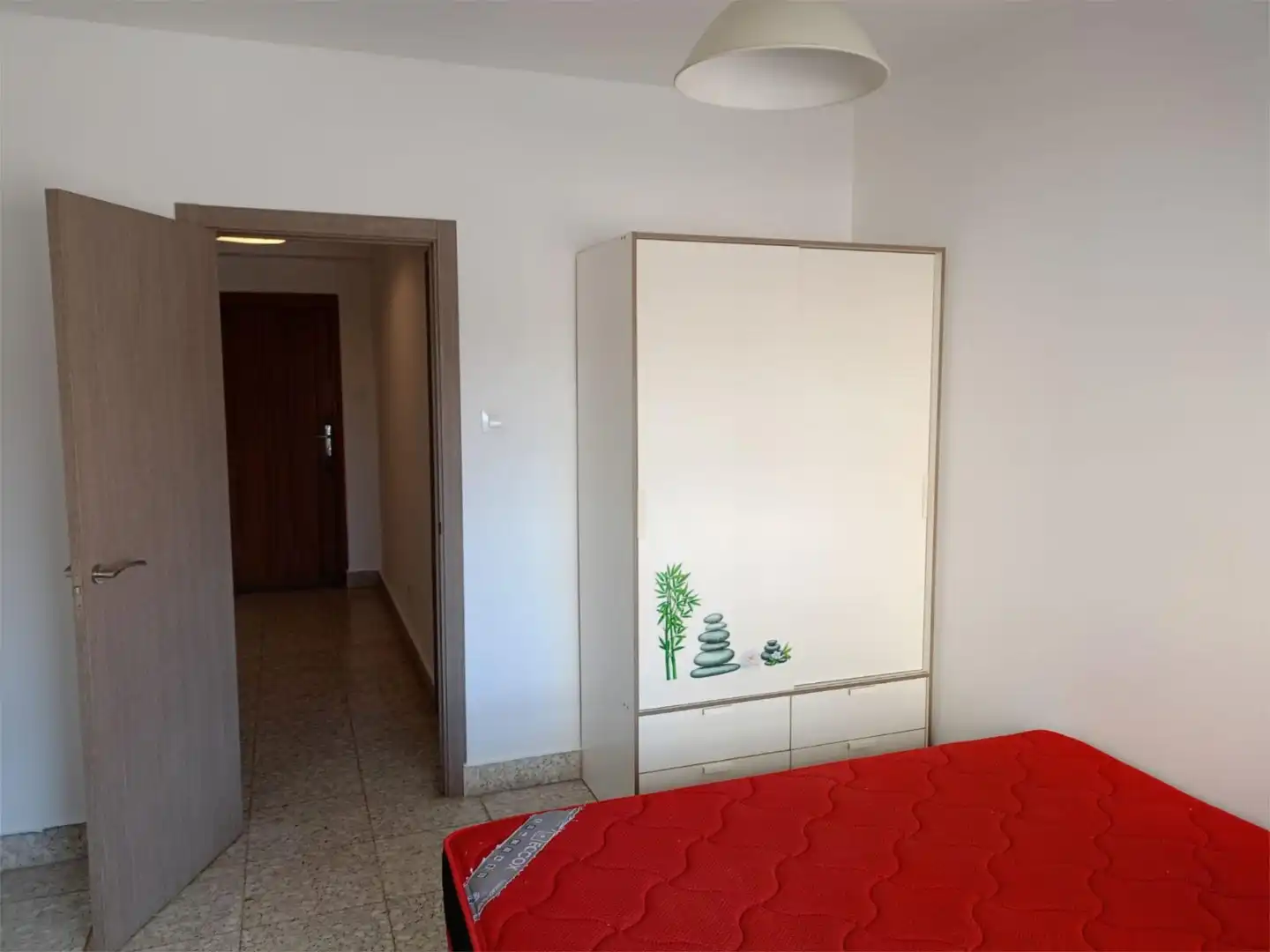 Piso en venta en Avenida de América, 2, San Ginés Habitación de Piso en venta en Cartagena con Terraza, Balcón y Videoportero