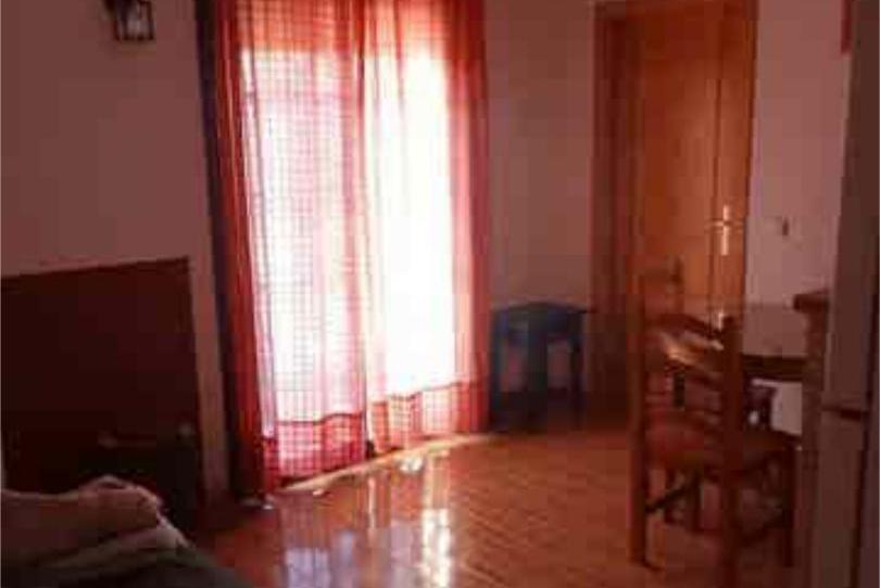 Apartamento de alquiler en Santa Maria de Trassierra, Córdoba Capital - imagen 1 Foto 1 de Apartamento de alquiler en Santa Maria de Trassierra, Córdoba Capital