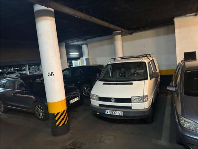 Garaje en Alquiler en Colores -  Entreparques