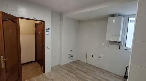 Photo 3 of Flat for sale in Calle de Camarena, 234, Aluche,  Madrid Capital