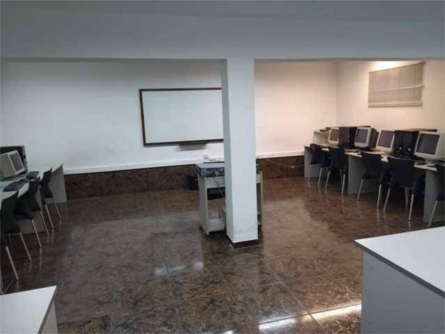 Local comercial en Alquiler en Mengíbar