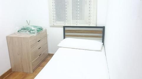 Foto 2 de Pis per a compartir a Carrer del Mas Marí, 42, Santa Rosa, Santa Coloma de Gramenet