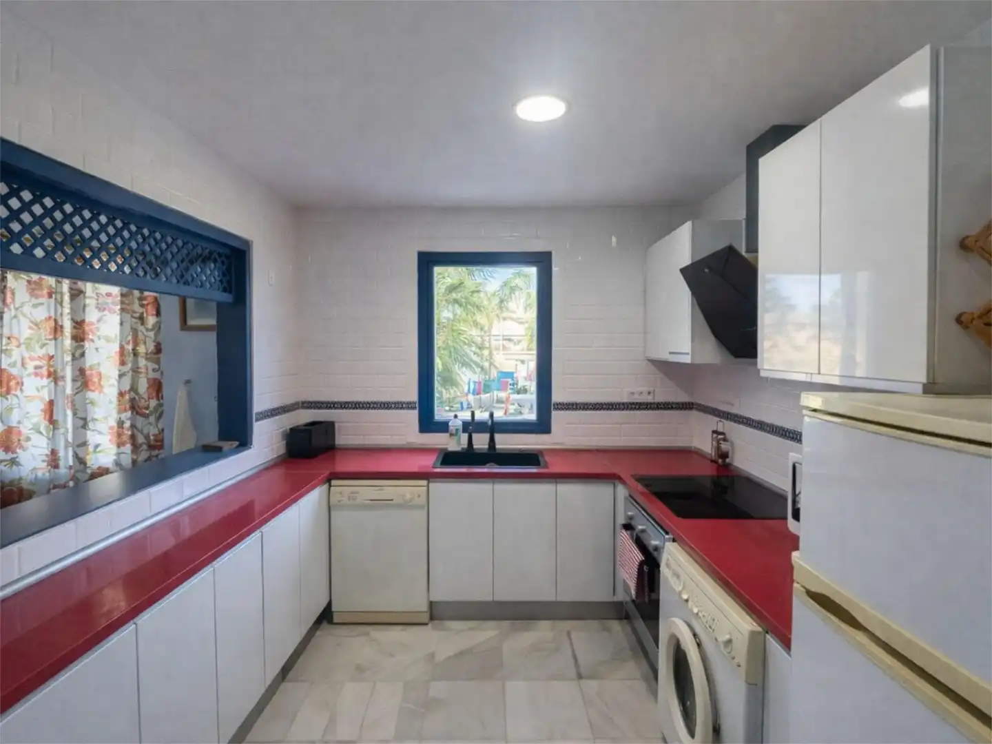Flat for sale in Avenida de Cerrillos, El Sabinar – Urbanizaciones – Las Marinas – Playa Serena Kitchen of Flat for sale in Roquetas de Mar with Air Conditioner, Terrace and Swimming Pool