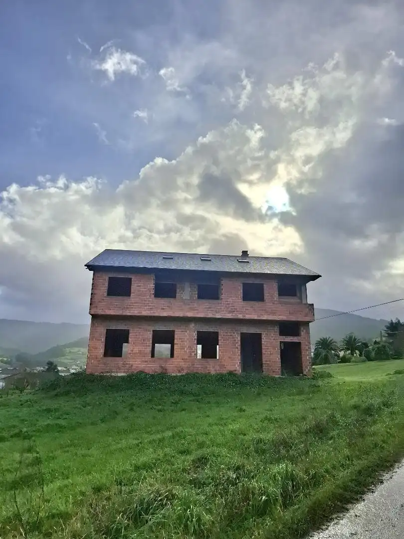 Casa o xalet en venda a Lugar Lanzos, 4, Lourenzá Vista exterior de Casa o xalet en venda en Lourenzá amb Jardí privat