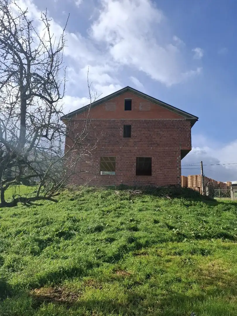 Casa o xalet en venda a Lugar Lanzos, 4, Lourenzá Vista exterior de Casa o xalet en venda en Lourenzá amb Jardí privat