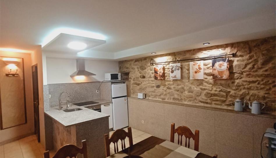 Single-family semi-detached to rent in Outes, A Coruña - image 1 Photo 1 of Single-family semi-detached to rent in Outes, A Coruña