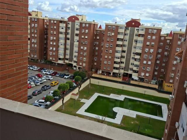 Piso en Alquiler en Avenida de Altamira, 29 en Urbadiez - Entrepuentes