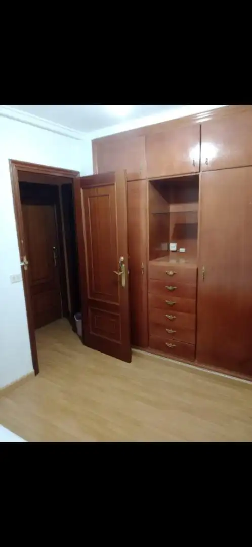 Room in Avenida Gran Canaria, 20, Los Rosales Bedroom of Flat for share in A Coruña Capital with Parquet flooring, Furnished and Oven
