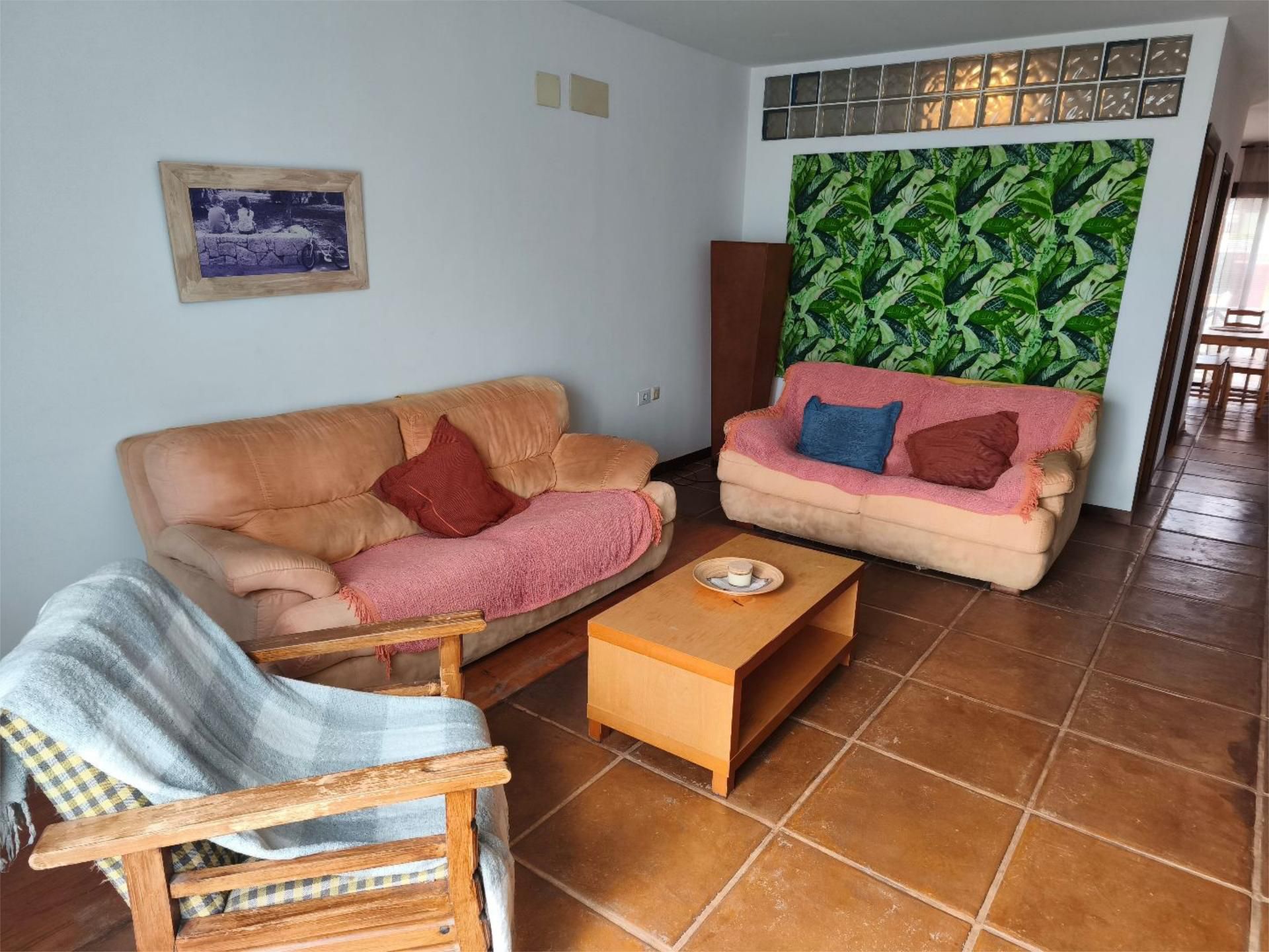 Flat for sale in Calle Girasol, 8, El Médano Living room of Flat for sale in Granadilla de Abona with Private garden, Terrace and Furnished