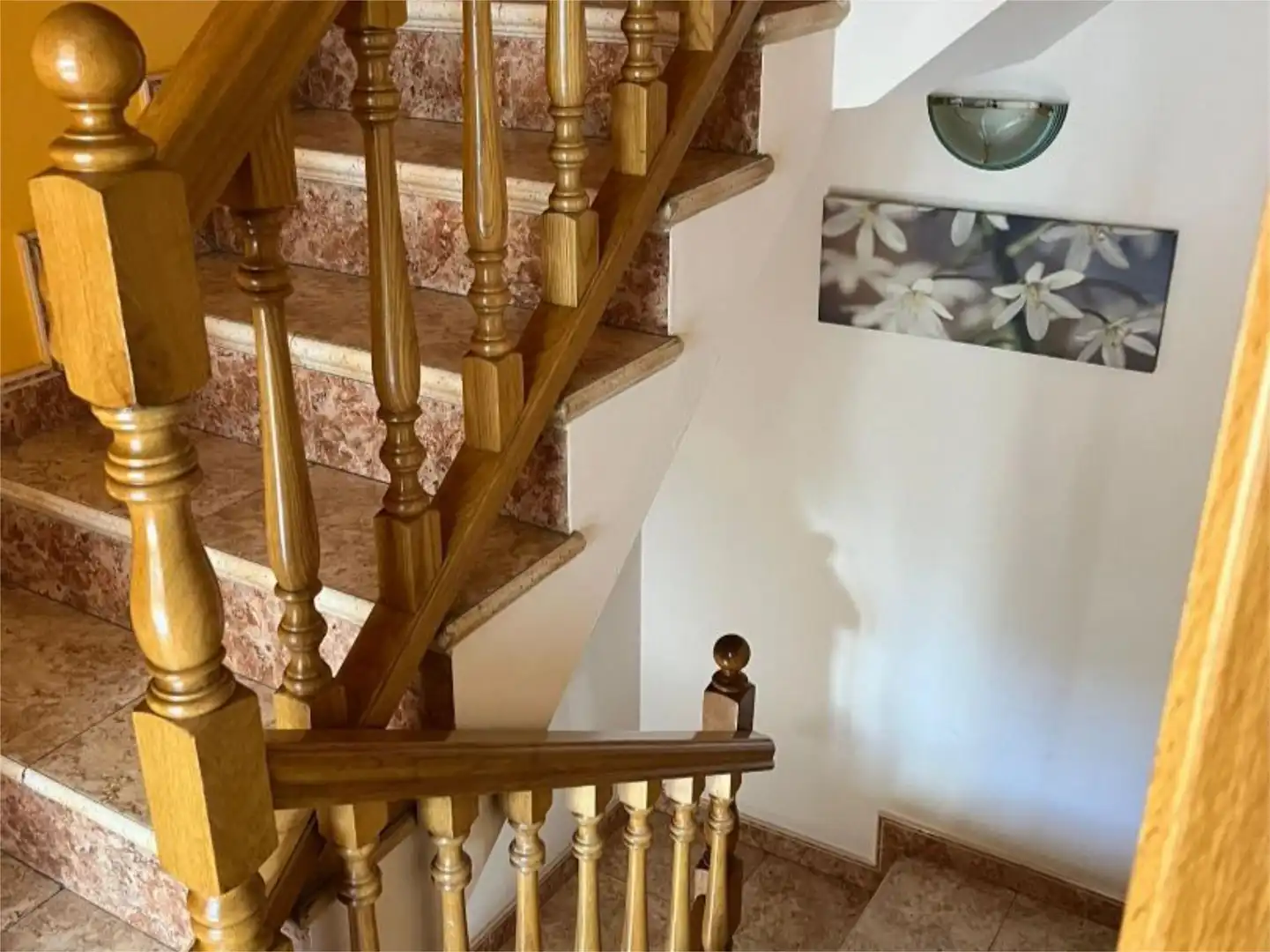 Detached homes for sale in Cuesta Llugaron, 35, Parroquias Sur - La Manjoya Detached homes for sale in Oviedo