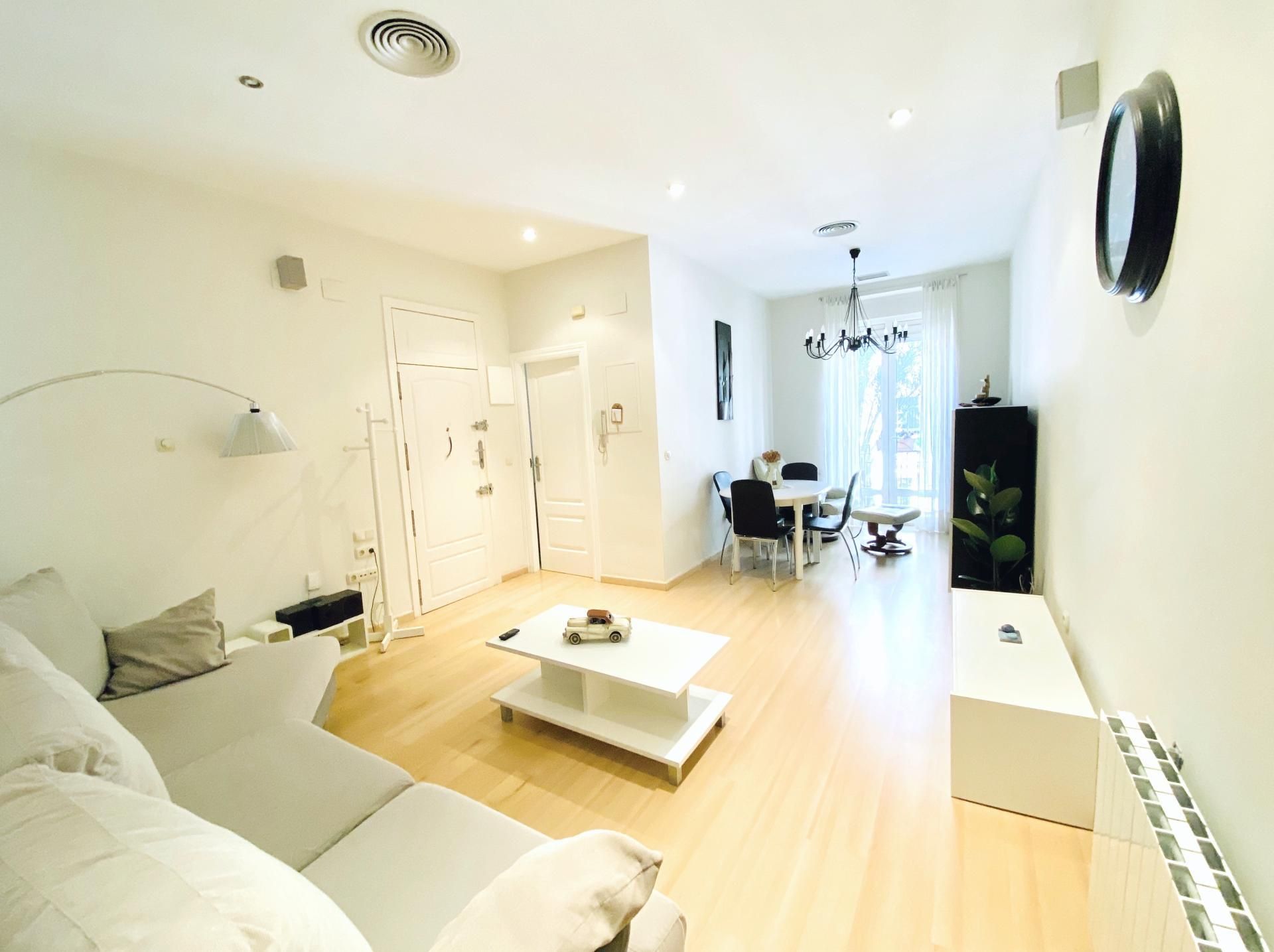 Sala d'estar de Pis en venda en Alicante / Alacant amb Aire condicionat i Balcó